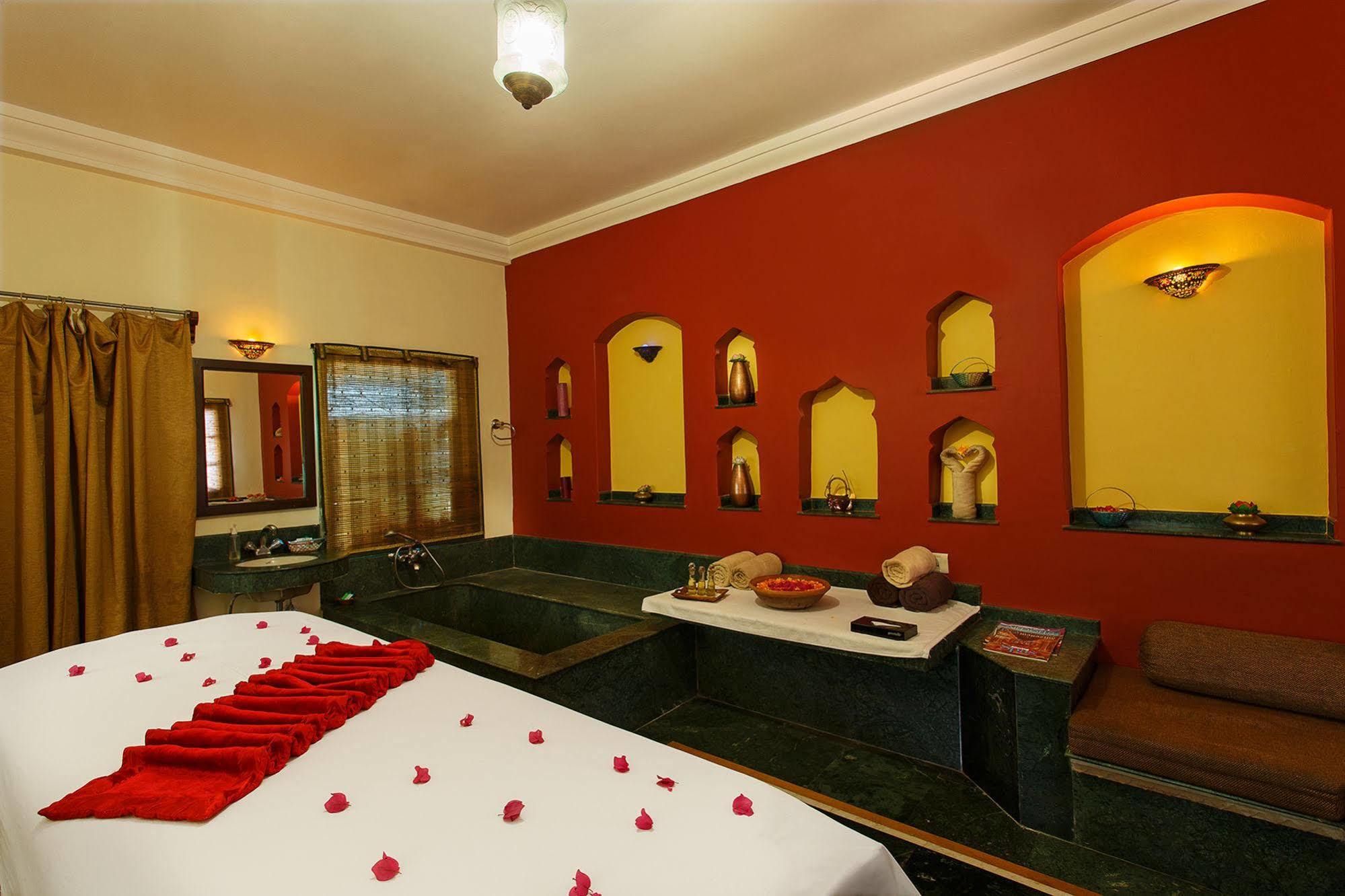 The Haveli Hari Ganga By Leisure Hotels Haridvár Kültér fotó